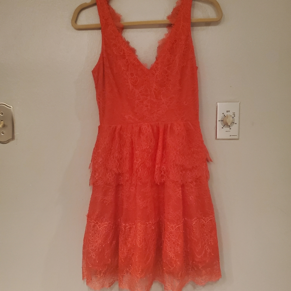 BCBGMAXAZRIA poppy Red lace tiered Dress - Picture 4 of 5